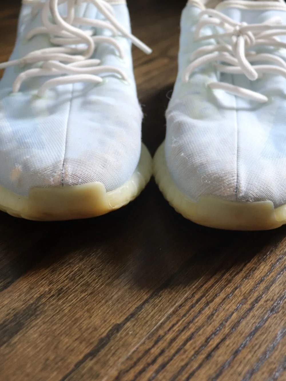 Adidas Yeezy Boost 350 V2 Mono Ice Low Top Athletic Sneaker Size 11 White Blue - Picture 12 of 16